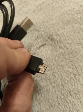 Cavo dati USB per cellulari LG (vecchio)