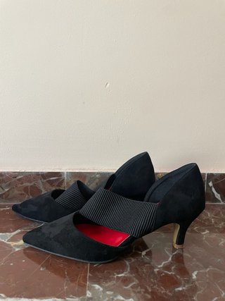 Tacones Stiletto Negros - Talla 39