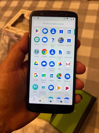 Móvil Motorola Negro y Verde lo vendo falta de uso