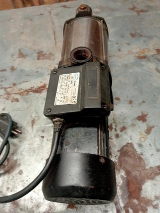 Bomba de agua UC 100/5 para reparar