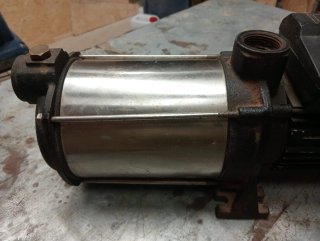 Bomba de agua UC 100/5 para reparar