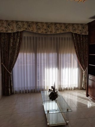 Lámparas y mesitas para salón