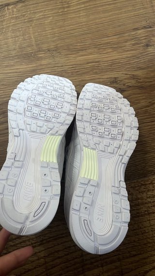 Nike P6000 Blancas Talla 43