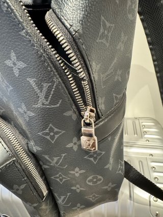 Mochila Louis Vuitton Monogram Negra