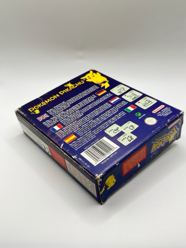 Pokemon Pikachu Tamagotchi Nintendo