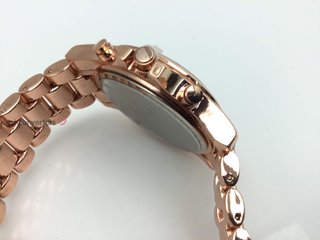 reloj pulsera señora amaya arzuaga dorado azul