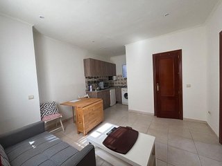 Piso en venta en La Goleta - San Felipe Neri en Málaga