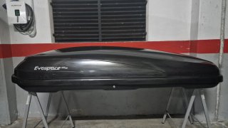 Cofre de techo Evospace 600DX 600L – como nuevo!