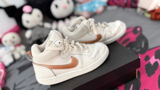 Nike Bambas Blancas y Marrones