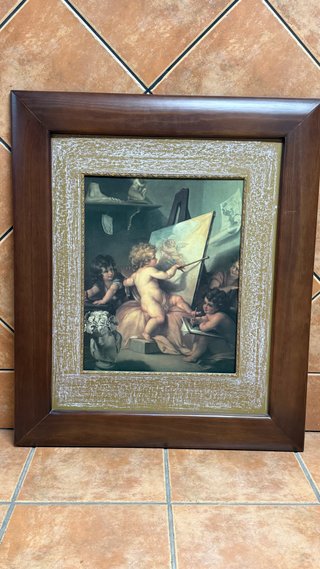 Cuadro de madera con marco dorado grande