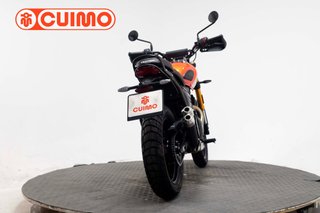 TRIUMPH SCRAMBLER 400 X
