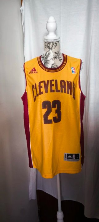 Camiseta Baloncesto Adidas Cleveland 23