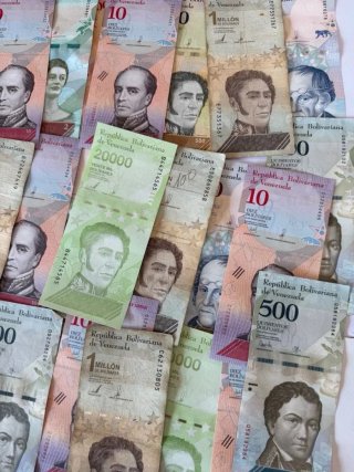 100 Billetes Venezuela. Increíble oferta