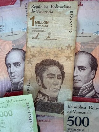 100 Billetes Venezuela. Increíble oferta