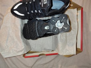 Nike Shox Zapatillas Negras y Plateadas