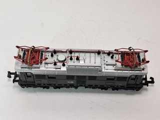 Escala N - Locomotora E44 DB ROCO 23392 analógica