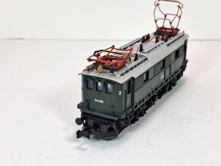 Escala N - Locomotora E44 DB ROCO 23392 analógica