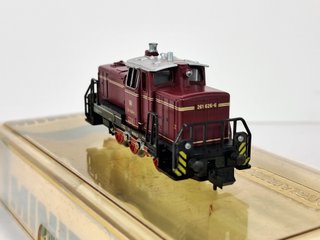 Escala N Locomotora 261 DB Minitrix 2064 analógica