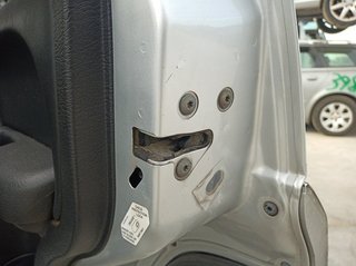 CERRADURA PUERTA TRASERA DERECHA JEEP CHEROKEE (K