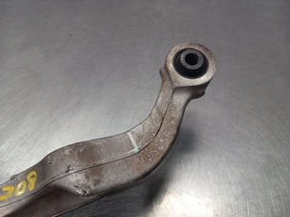 BRAZO SUSPENSION SUPERIOR TRASERO DERECHO NISSAN