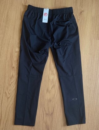 Pantalón de senderismo Oakley, Talla M.