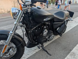Harley Davidson 1200 Negra