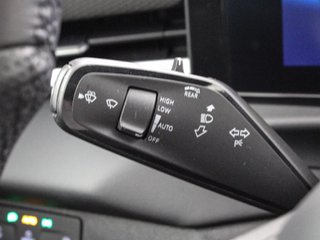 VOLKSWAGEN T-ROC 1.5 ETSI MHEV DSG R-LINE 1ST EDITION 150 5P