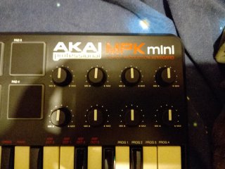 Akai MPK Mini mk1 Controller MIDI USB