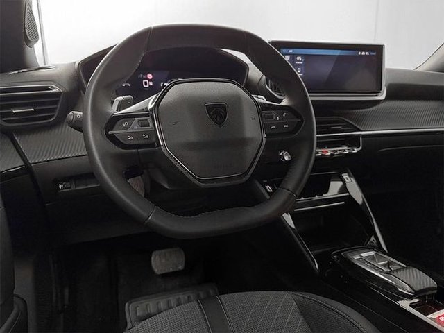 Peugeot 2008 1.2 145CV Allure  Hybrid eDCS6