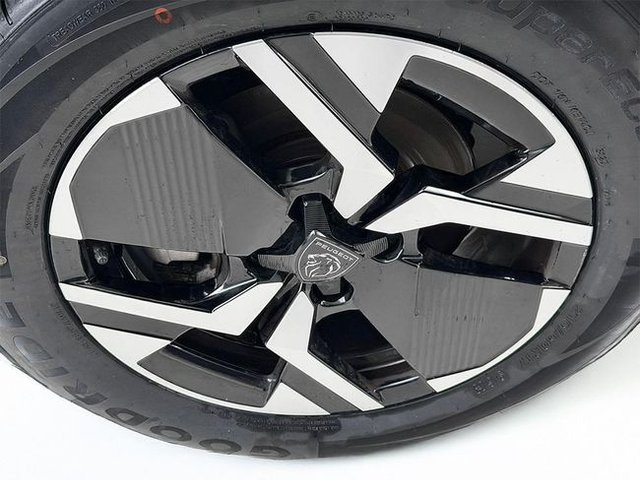 Peugeot 2008 1.2 145CV Allure  Hybrid eDCS6