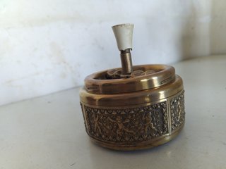 cenicero giratorio alemán latón (Erhad & Söhne)