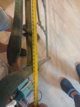 Cabecero de forja verde