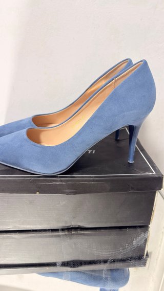 Zapatos de tacón azul talla 40