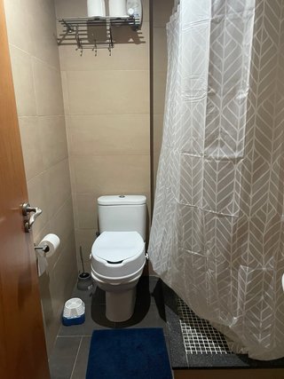 ALQUILO HABITACIÓN A MUJER l