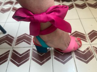 Sandalias tacón color block con lazada