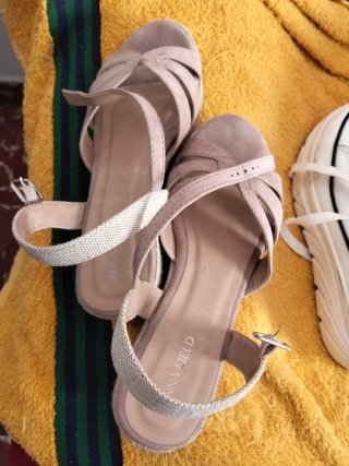 Sandalias Anna Field Beige/Gris