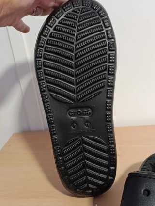 Sandalias Crocs Cozzzy Talla 41-42 Negro