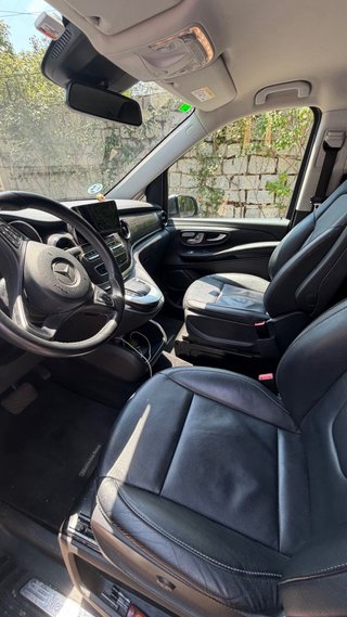 Mercedes-Benz Clase V300 4Matic 2021