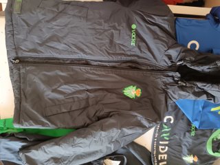 Lote Ropa Deportiva Betis C.F. y Valladolid