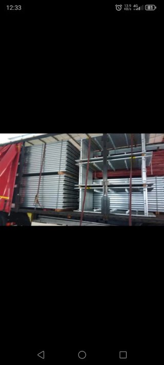 Andamios nuevos 1000m2 homologados a 60m altura