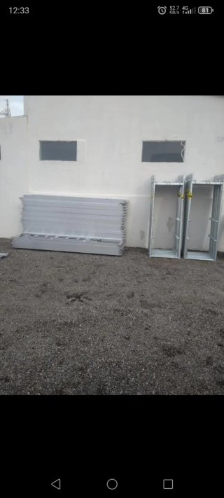 Andamios nuevos 1000m2 homologados a 60m altura