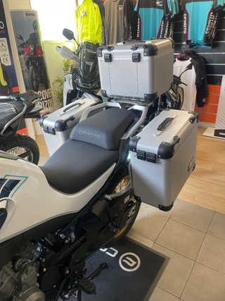 CFMOTO 800MT EXPLORER Azul/Blanco