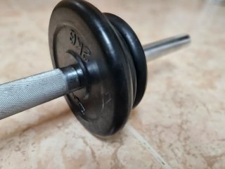 6kg Barra musculación 1,20m (25mm) +  8kg pesas