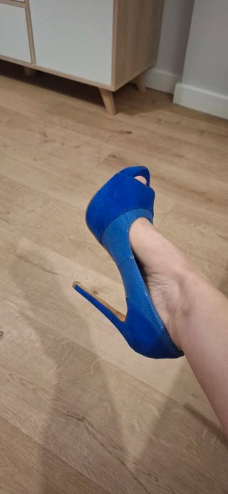 Zapatos de tacón alto azul
