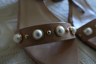 Sandalias Miryan tacón ancho perlas como nuevas