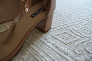 Sandalias Miryan tacón ancho perlas como nuevas