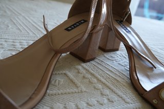 Sandalias Miryan tacón ancho perlas como nuevas