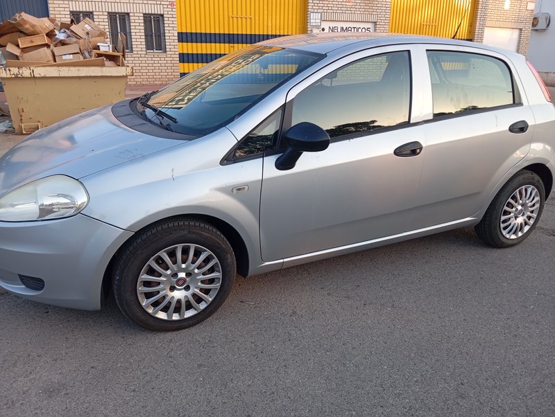 FIAT Punto 2009 - foto 1