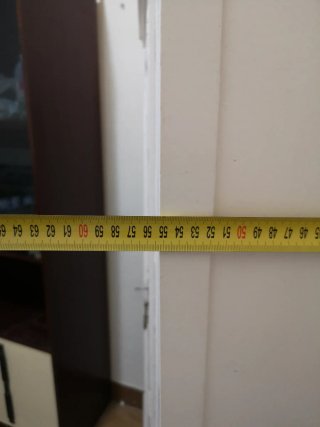 Armario antiguo de madera blanco
