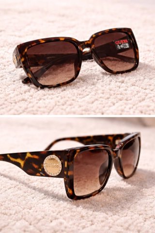 Gafas de sol Guess Tortoise Dorado
